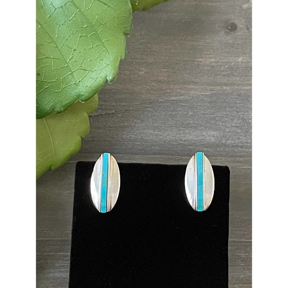 Vintage Turquoise Sterling Silver Earrings - Picture 7 of 8